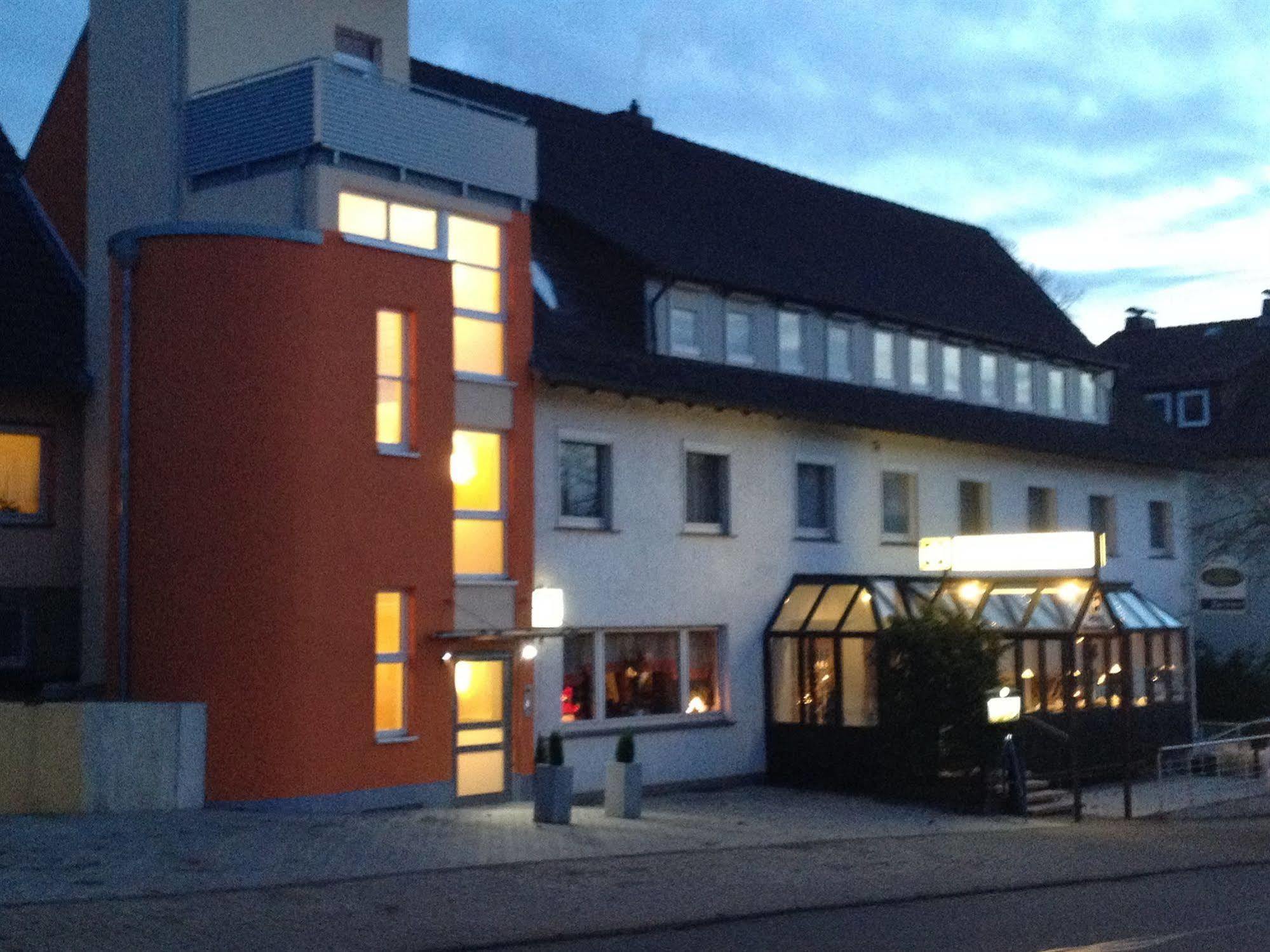 Hotel-Restaurant Zum Roeddenberg Osterode am Harz Exterior foto